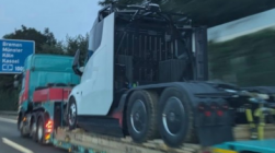 Tesla Semi 电动卡车首次在欧洲被发现